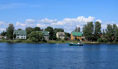 Fototapeta premium CITYSCAPE - OLD HOUSES ON THE RIVER
