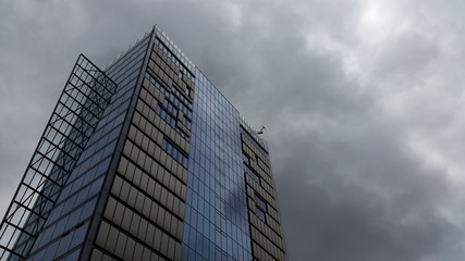 Fototapeta premium Bremens Investoren-Himmel Überseestadt