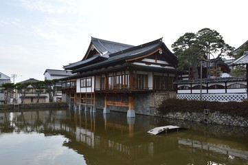 Fototapeta na wymiar Historische Bauten am Zenko-ji Tempel in Nagano, Japan