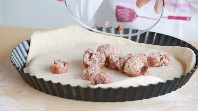 Preparare pizza ripiena