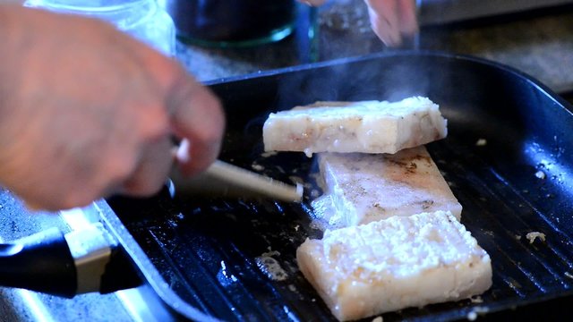 frying of fish fillet, real time