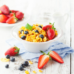 Cornflakes with berries