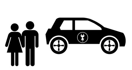 Couple devant une voiture &eacute;lectrique