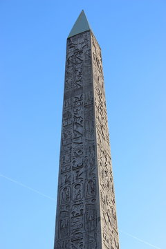 L'ob&eacute;lisque de Louxor &agrave; Paris
