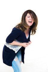 Frau vor weißem Hintergrund