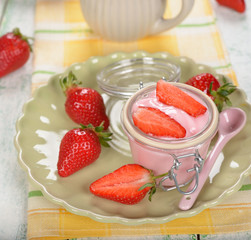 Yogurt with strawberries