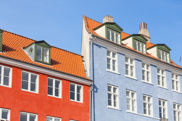 Fototapeta na wymiar Typical colorful houses in Copenhagen old town