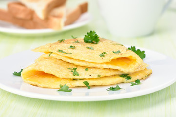 Fried eggs with herbs