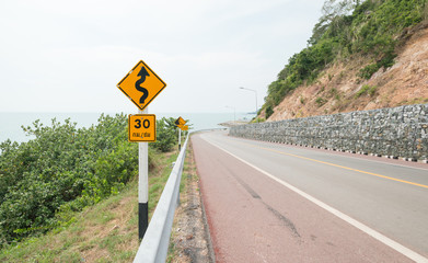 Curvy road sign