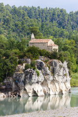 Fototapeta na wymiar church near Pont Mirabeau, Provence, France
