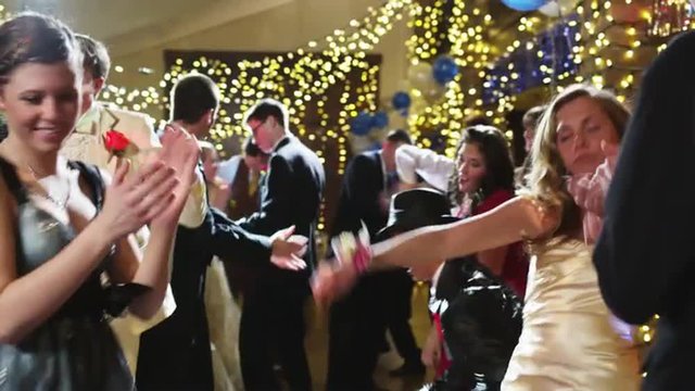 MS Students dancing on prom night / Cedar Hills, Utah, USA
