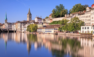 Fototapeta na wymiar Zurich, the Limmat river - long exposure