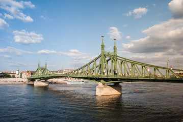 Naklejka premium Liberty Bridge in Budapest