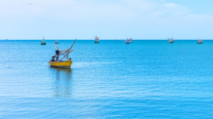 Obraz premium Traditional Thai fishing wooden boat for industrial fishery