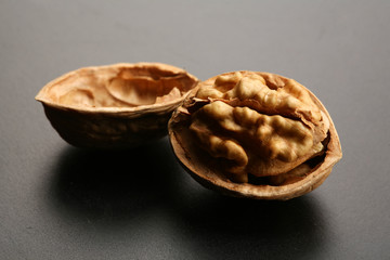 Noci -  Guscio e gheriglio