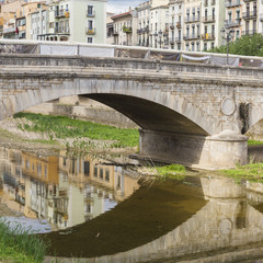 Naklejka premium Stone bridge detail in Girona