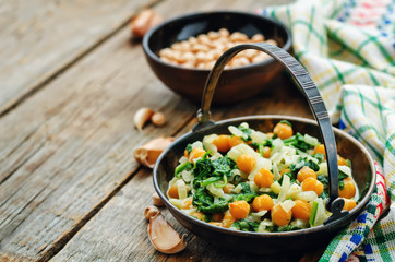 chickpeas and spinach curry
