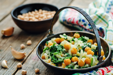 chickpeas and spinach curry