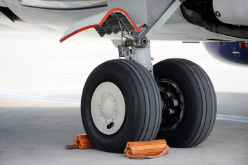 Fototapeta na wymiar Airplane wheels