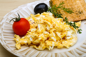 Scrambled eggs with tomato