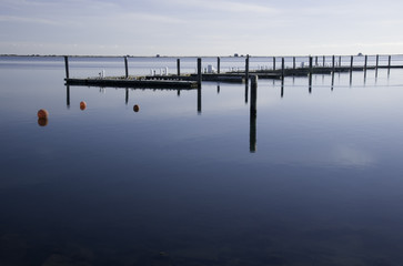 Obraz premium Empty dock in winter