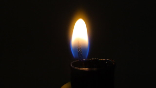Lightning a candle