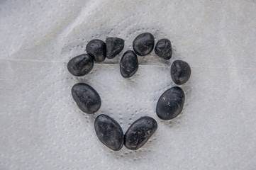 Obraz na płótnie Canvas Conceptual heart of the stones