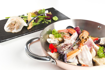 Cooked mussels with garlic and parsley