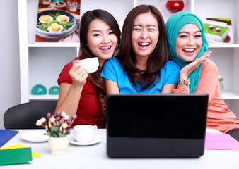 face espressions of three college students