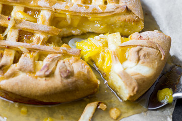 Piece of cake spatula removed