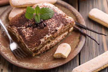Tiramisu cake