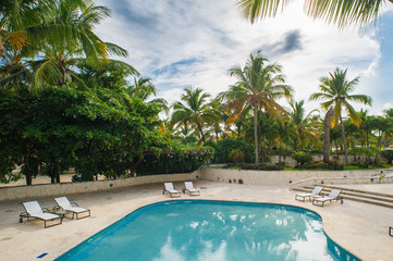Pool bed at the blue swimming pool in Tropical Paradise