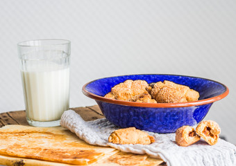 bagels biscuits from a short pastry with filling, milk, in the b