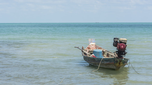 Fishing boat at Thong Ching beach, Khanom, Nakornsrithammarat, T