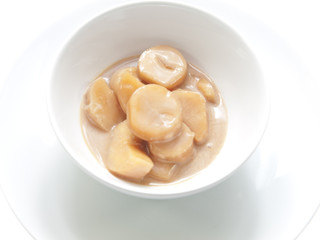 boiled cassava with sugar & coconut milk