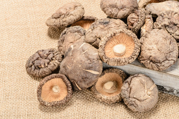 dried shitake mushroom