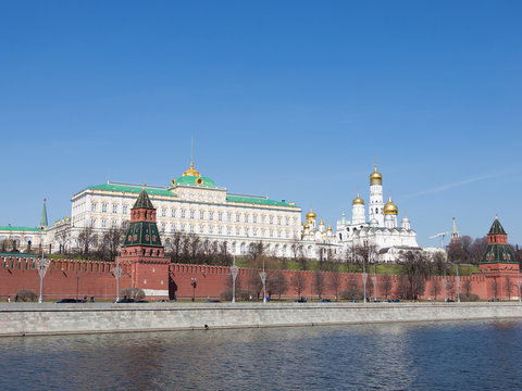 Beautiful Moscow Kremlin wound spring