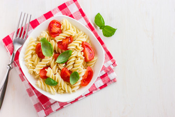 Pasta  with cherry tomatoes and basil