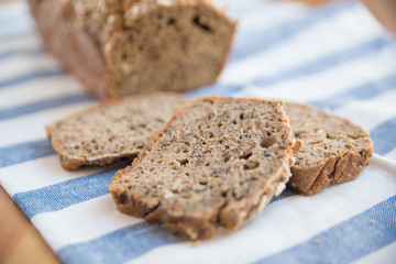 Frisches Vollkornbrot 