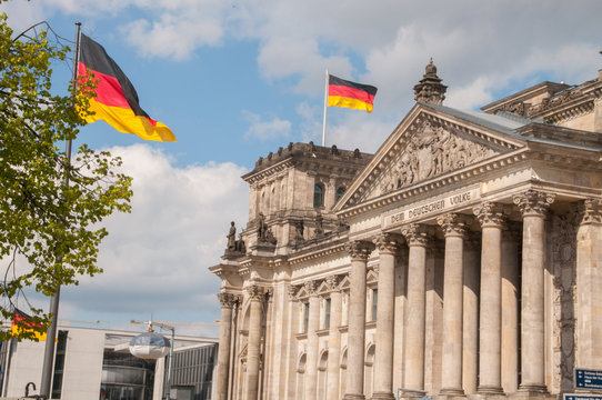 Reichstag im Frühling 2015