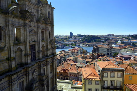 Iglesia de los Grillos y vista de Oporto
