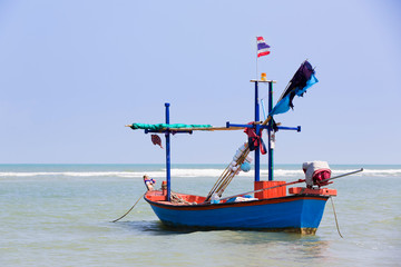 Obraz na płótnie Canvas Fisherman Boat with blue sky environment