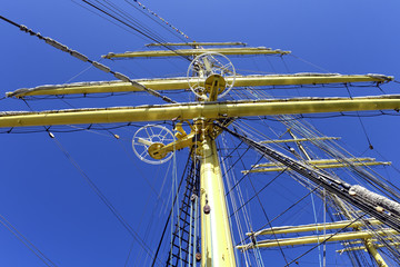 Fototapeta premium The mast of a sailing ship