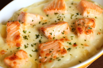 サーモングラタン