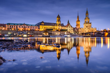 Fototapeta premium Dresden Germany Skyline