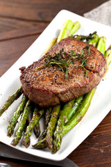 Steak mit spargel