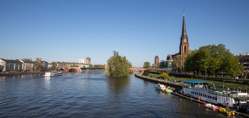 frankfurt am main river view