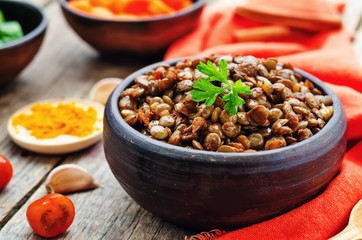 spicy curry cinnamon green lentils