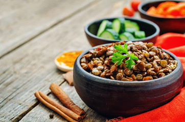 spicy curry cinnamon green lentils