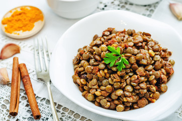 spicy curry cinnamon green lentils